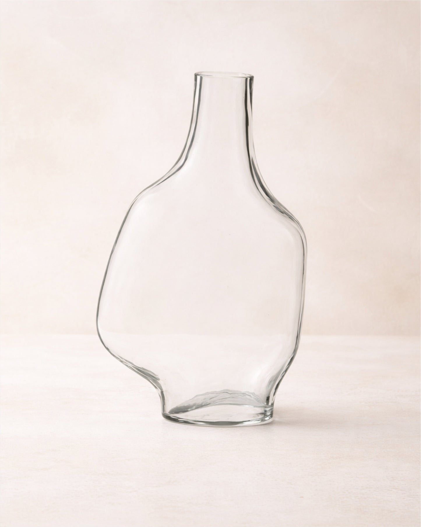 Vaso em Vidro Assimétrico