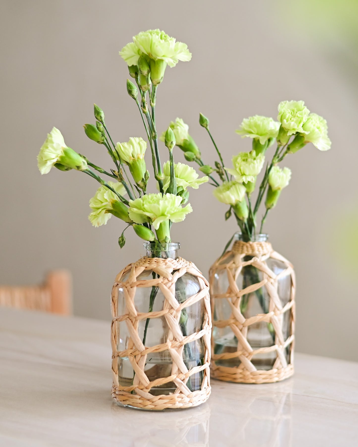 Mini Vaso em Vidro e Rattan