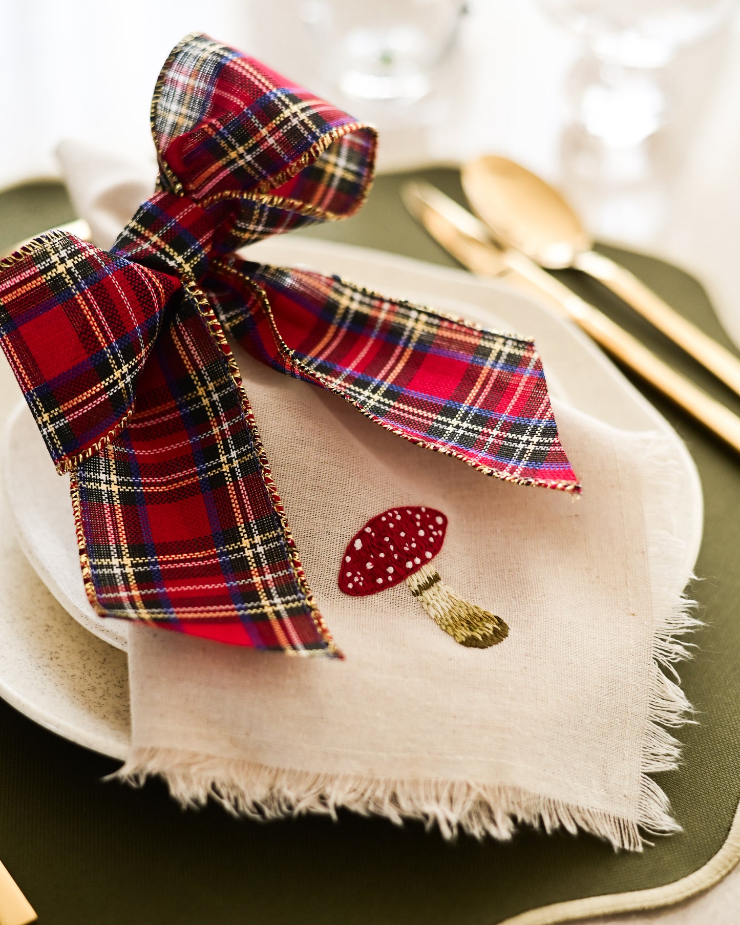 Guardanapo em Linho Rústico com Bordado Cogumelo - prazo 20 dias