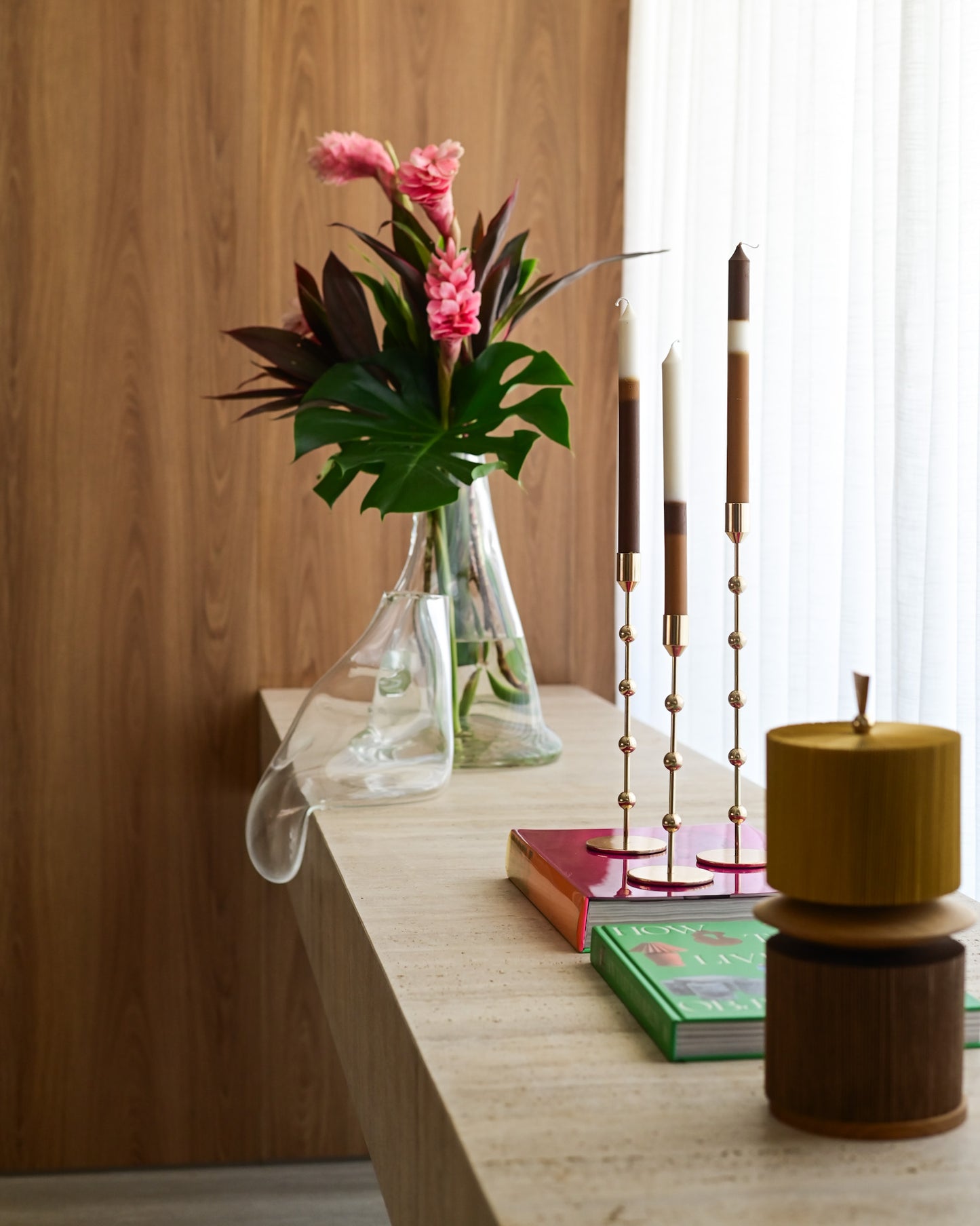 Trio de Castiçais Esferas em Dourado