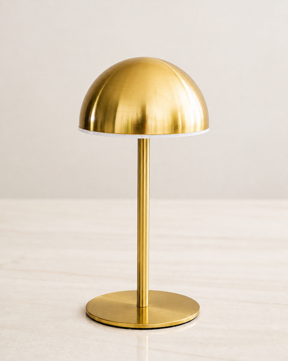 Luminária Portátil em Metal Dourado P