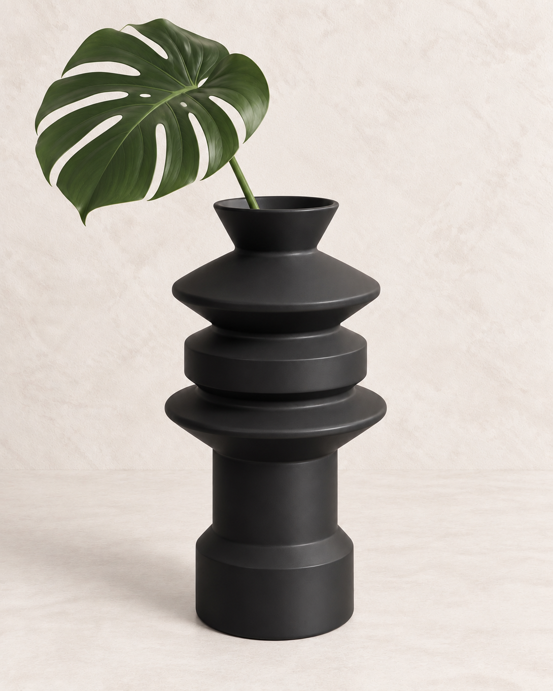 Vaso em Cerâmica Totem Preto G