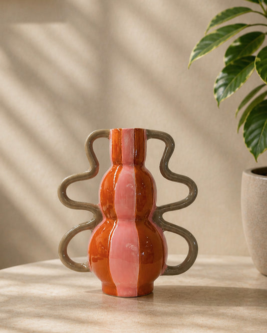 Vaso em Cerâmica Alças Orgânicas e Listras 01