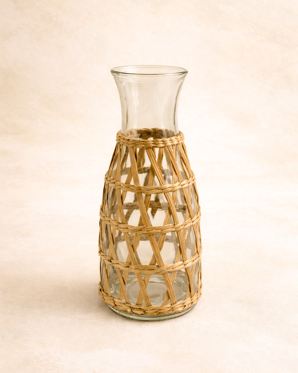 Jarra em Vidro e Rattan