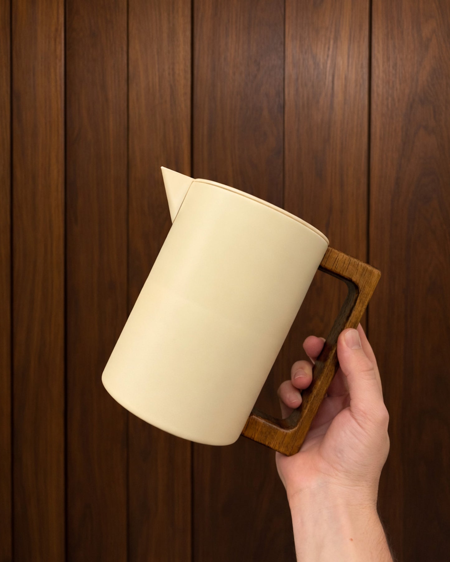 Garrafa Térmica Minimalista em Inox 600ml